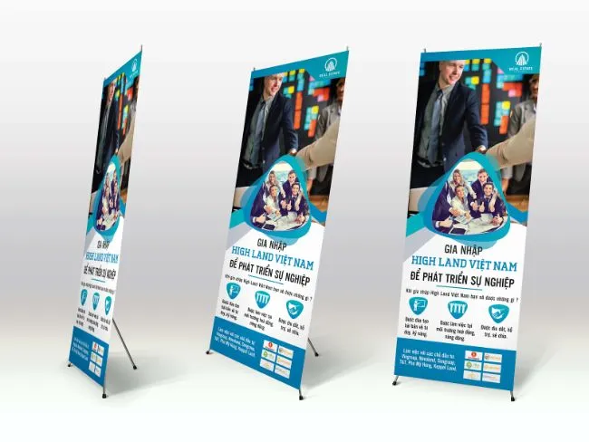 In standee In standee 1