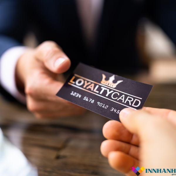 In thẻ nhựa, thẻ giấy Mau the nhua the giay 2