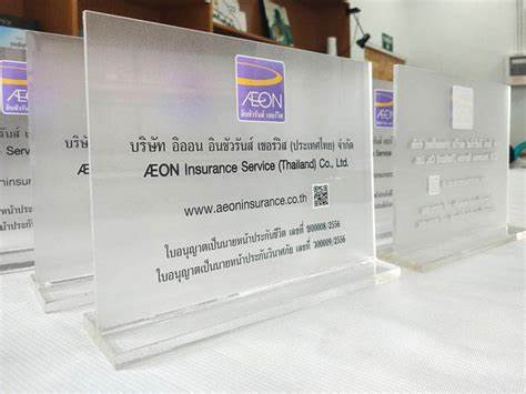 Quy trình in UV trên mica chi tiết