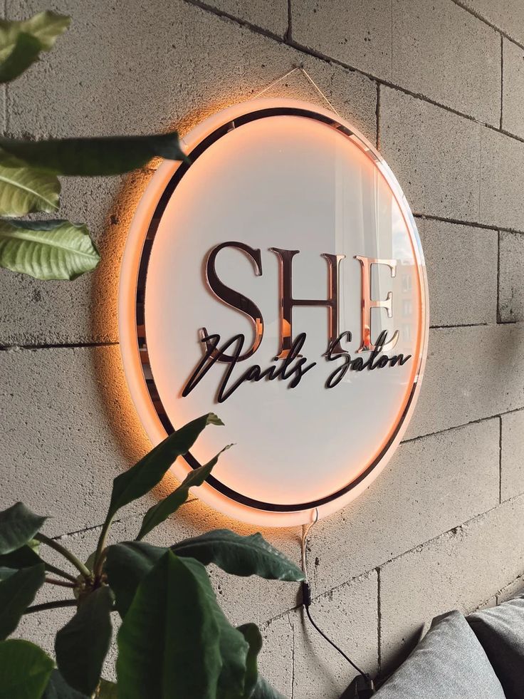 Biển Vẫy Spa - Giải Pháp Quảng Cáo Hiệu Quả Cho Ngành Làm Đẹp Mau bien vay spa dep 7