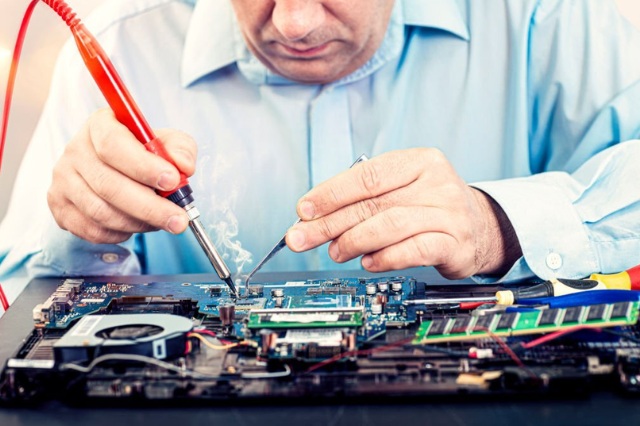 Laptop Hỏng - Nguyên Nhân, Dấu Hiệu & Địa Chỉ Sửa Chữa Uy Tín Laptop Hỏng - Nỗi Ám Ảnh Của Mọi Người Dùng Công Nghệ