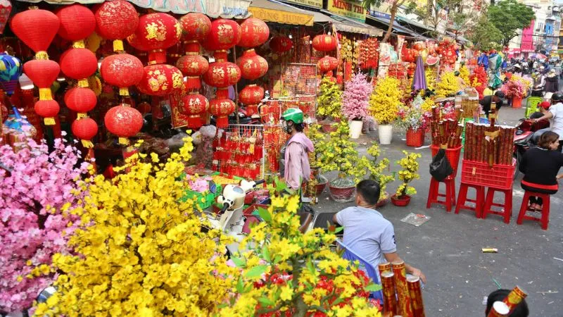 Tuyen chon 60 hinh anh tet dep 2025 nhin la thay tet ngay 31