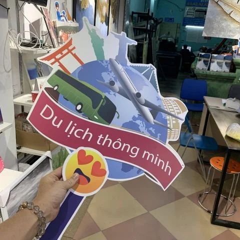 In Formex In formex là phương pháp in ấn hiện đại sử dụng chất liệu tấm nhựa PVC foam (hay còn gọi là formex) làm nền