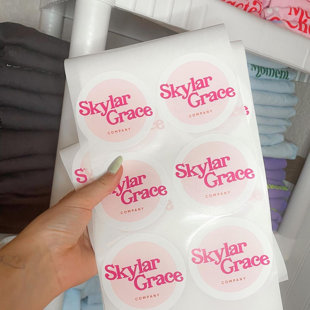 Thiết kế sticker