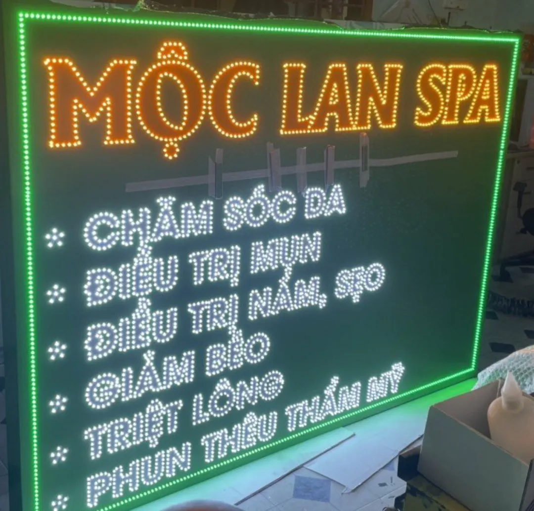 Bảng Hiệu LED Cửa Hàng In Ấn Quảng Cáo Pro tự hào là đơn vị hàng đầu cung cấp bảng hiệu LED giá rẻ, bảng hiệu đèn LED đẹp, và bảng quảng cáo LED chất lượng