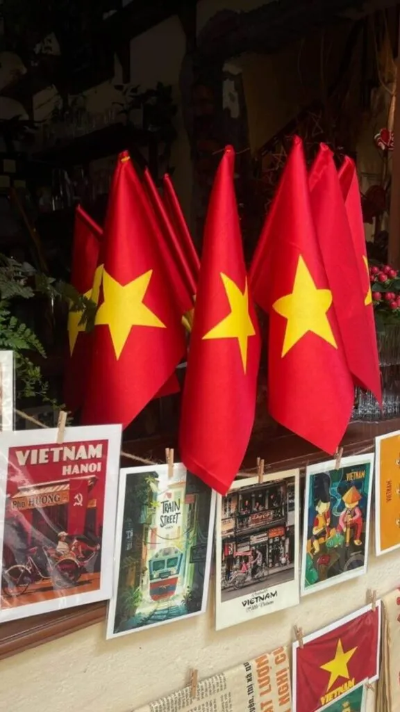 90+ Hình ảnh lá cờ Việt Nam: Rực Rỡ Niềm Tự Hào, Ấn Tượng Sâu Sắc! hinh anh la co Viet Nam innhanh.pro .vn29
