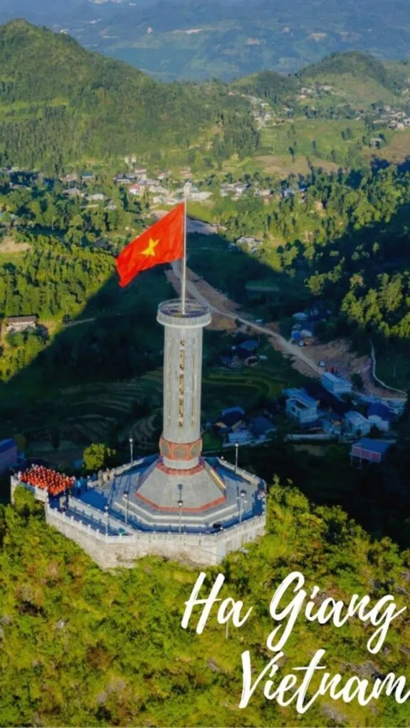 90+ Hình ảnh lá cờ Việt Nam: Rực Rỡ Niềm Tự Hào, Ấn Tượng Sâu Sắc! hinh anh la co Viet Nam innhanh.pro .vn40
