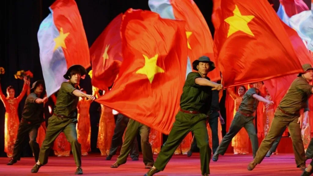90+ Hình ảnh lá cờ Việt Nam: Rực Rỡ Niềm Tự Hào, Ấn Tượng Sâu Sắc! hinh anh la co Viet Nam innhanh.pro .vn64