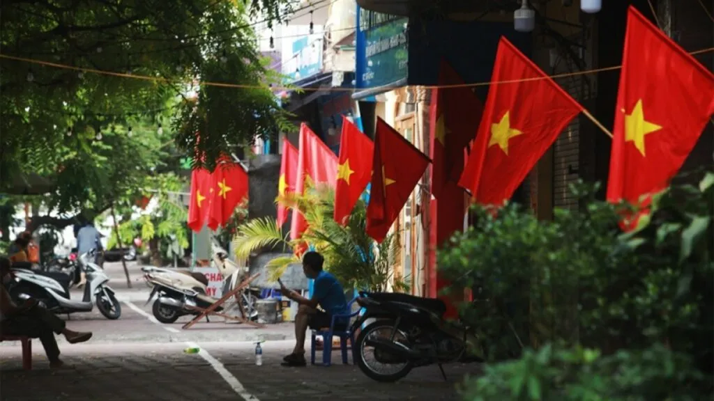 90+ Hình ảnh lá cờ Việt Nam: Rực Rỡ Niềm Tự Hào, Ấn Tượng Sâu Sắc! hinh anh la co Viet Nam innhanh.pro .vn74