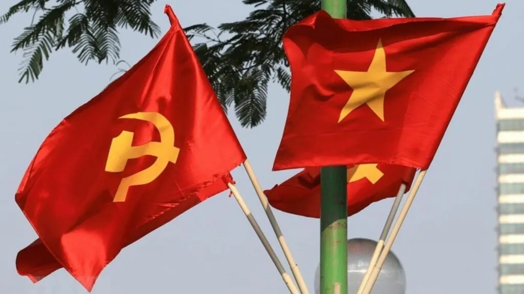90+ Hình ảnh lá cờ Việt Nam: Rực Rỡ Niềm Tự Hào, Ấn Tượng Sâu Sắc! hinh anh la co Viet Nam innhanh.pro .vn76