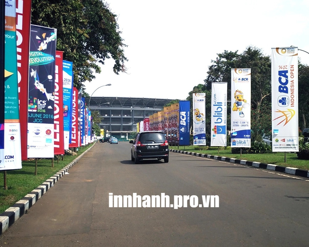 In băng rôn Với sự phát triển của công nghệ in ấn hiện đại, việc in băng rôn theo yêu cầu hay in băng rôn lấy liền đã trở nên dễ dàng và tiết kiệm hơn bao giờ hết