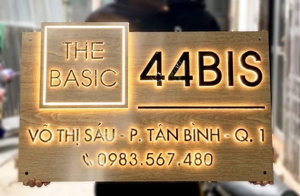 Một chiếc biển số nhà đẹp, bảng số nhà đẹp không chỉ giúp tăng vẻ đẹp của ngôi nhà mà còn thể hiện được gu thẩm mỹ tinh tế của chủ nhân