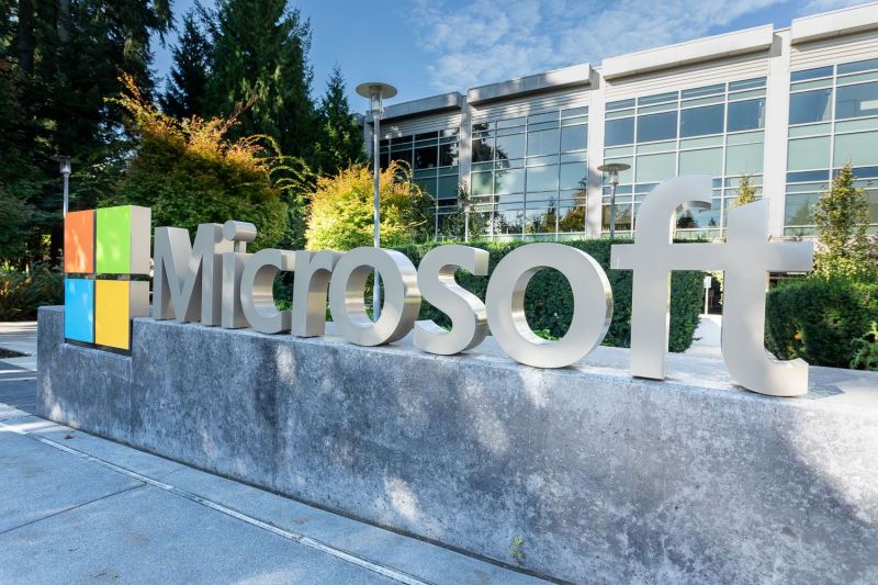 Tổng Đài Microsoft tại Việt Nam hoạt động với số 1800 400 470 và hoàn toàn miễn phí cước gọi
