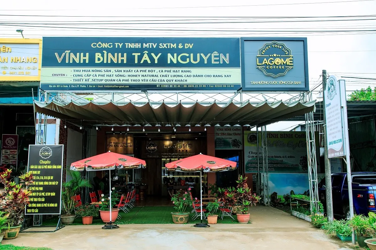Việc tuân thủ quy định thiết kế bảng hiệu năm 2025 không chỉ giúp doanh nghiệp tránh các rắc rối pháp lý và chi phí xử phạt, mà còn góp phần xây dựng hình ảnh chuyên nghiệp, uy tín trong mắt khách hàng