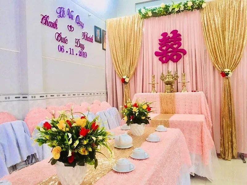 Trang trí gia tiên Trang trí gia tiên là một trong những hạng mục quan trọng nhất trong ngày cưới