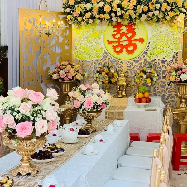 Trang trí gia tiên Mẫu gia tiên trắng – xanh sang trọng