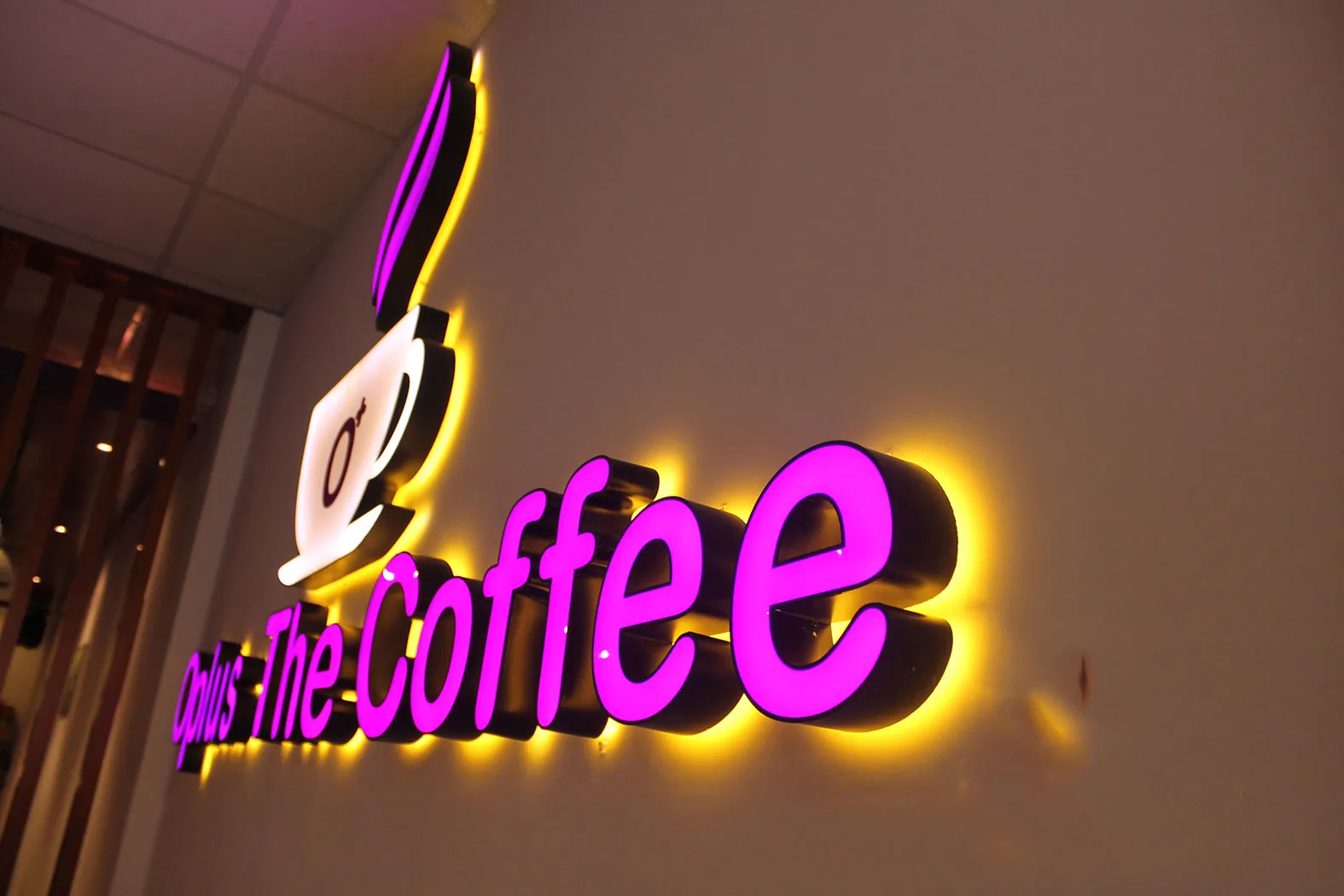 Chữ Nổi Formex Trắng Dày 10mm Cao 40cm 1