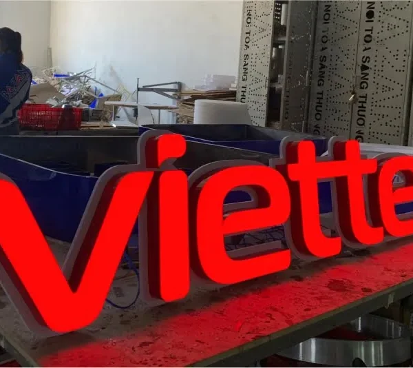 Biển Công Ty Chữ Nổi Inox 304 Mạ Vàng Bang gia lam bien cong ty chu noi tai Quang Cao 24H