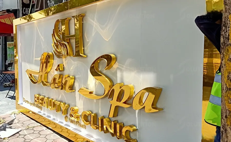 Bảng Hiệu Alu Composite Xanh 3mm Chữ Nổi Bang hieu alu