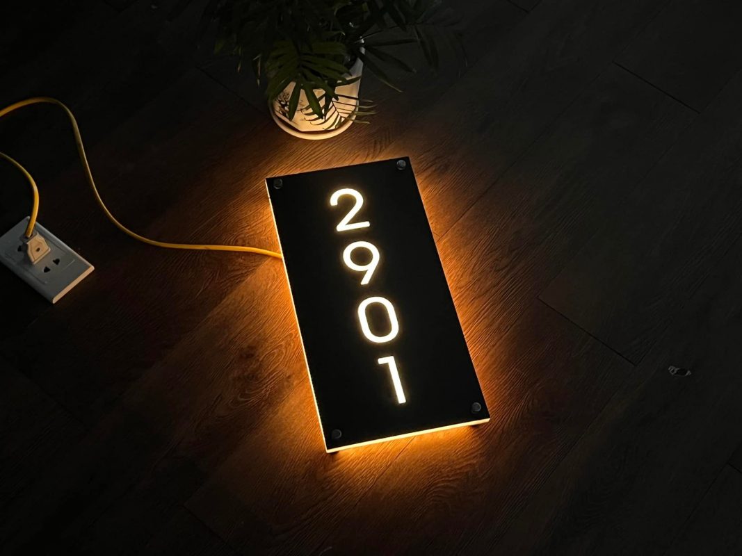 Biển Số Nhà Mica Trắng In UV Bien so nha Bang so nha 21