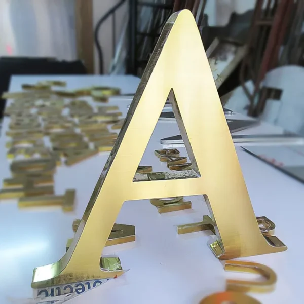 Chữ Inox 304 Mạ Vàng Titanium Dày 2mm Chu inox ma vang guong la lua chon hang dau cho nhung ai yeu thich ve dep hien dai va sang trong