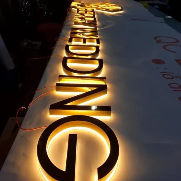 Chữ Nổi Inox LED Hắt Sáng Vàng Chân 15cm Cao 60cm Dich vu lam Chu Noi Led Hat Sang Chan lay lien