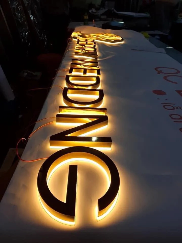 Chữ Nổi Inox LED Hắt Sáng Vàng Chân 15cm Cao 60cm Dich vu lam Chu Noi Led Hat Sang Chan lay lien