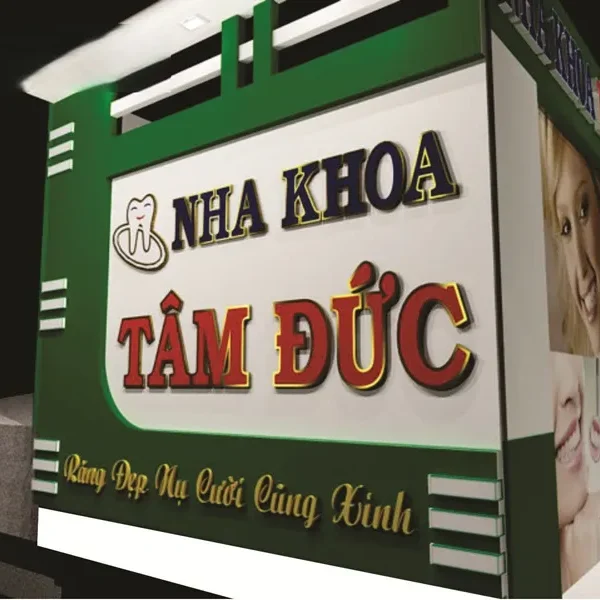Biển Quảng Cáo Nha Khoa Mica Trắng LED Xanh Dich vu lam bien quang cao nha khoa theo yeu cau chat luong cao