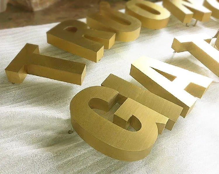 Chữ Inox 304 Mạ Vàng Titanium Dày 2mm Dich vu lam chu inox ma vang dong tai Quang Cao 24h