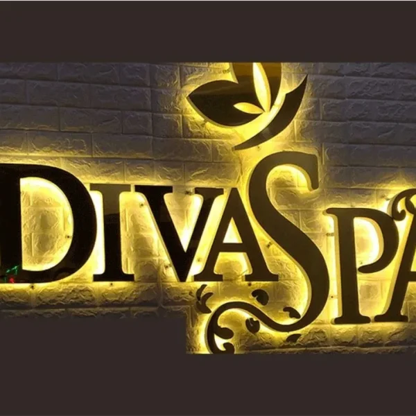 Chữ Nổi Inox LED Hắt Sáng Vàng Chân 15cm Cao 60cm He thong LED la yeu to quyet dinh den hieu qua cua Chu Noi Led Hat Sang Chan