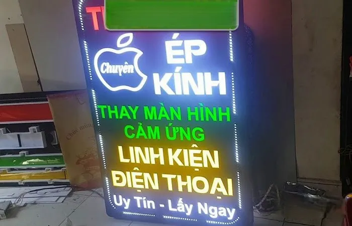 Biển LED Vẫy Điện Thoại RGB Chạy Chữ Loi ich khi su dung bien led vay dien thoai cho doanh nghiep