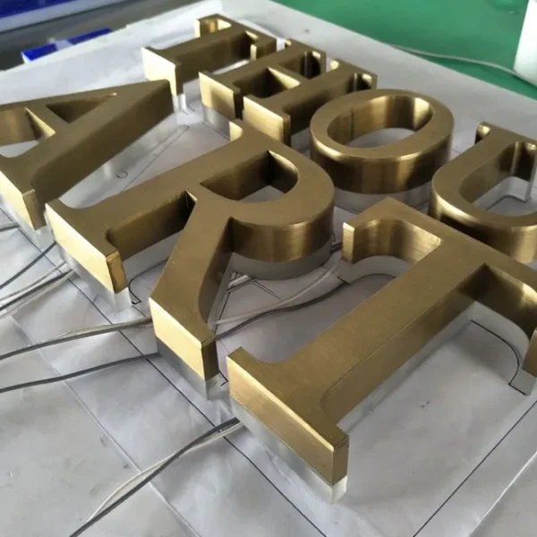 Chữ Nổi Formex Trắng Dày 10mm Cao 40cm Mau chu noi dep tai Quang Cao 24h 1