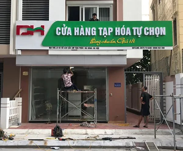 Biển Quảng Cáo Tạp Hóa Bạt Hiflex In UV Mot bang quang cao tap hoa dep mat an tuong se giup cua hang cua ban de dang
