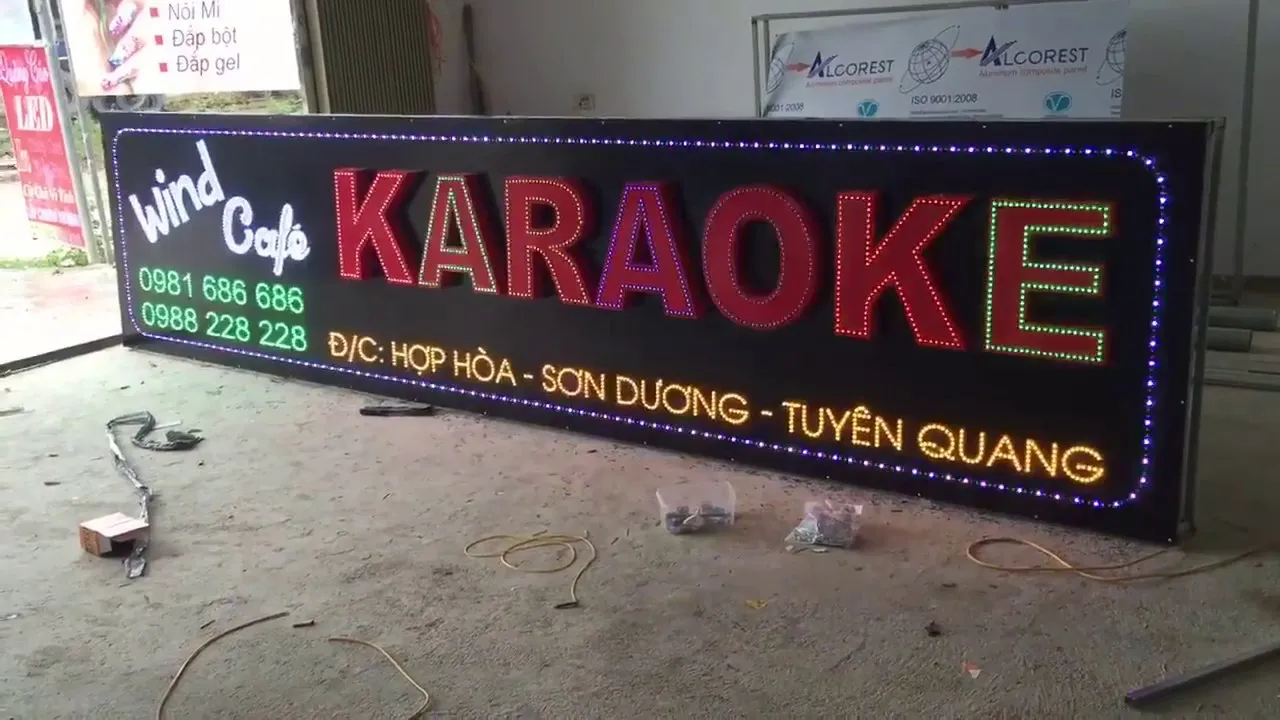 Biển LED Karaoke Mica RGB Hiệu Ứng Nhung loi ich khi su dung dich vu lam bien led karaoke tai Quang Cao 24H