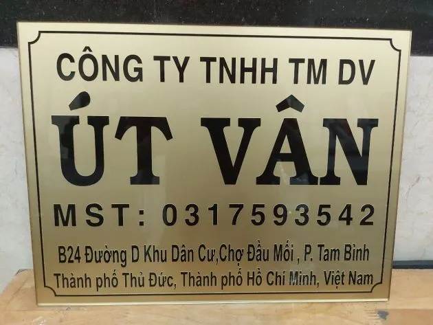 Biển Tên Công Ty Inox Hắt Sáng Quy trinh dat lam bien ten cong ty tai Quang Cao 24H