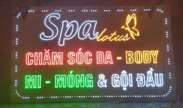 Biển LED Vẫy Spa Mica Tím Hiệu Ứng Sóng Quy trinh lam bien led vay spa tai Quang Cao 24H