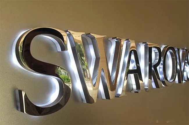 Chữ Inox 304 Hắt LED Trắng Chân 10cm Cao 50cm Thiet ke chu inox hat sang chan la mot quy trinh doi hoi su ti mi chinh xac va oc tham my cao