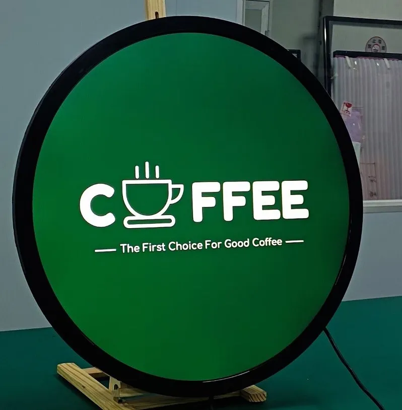 Biển Vẫy Hộp Đèn Mica Vuông LED RGB Uu diem vuot troi cua bien vay hop den so voi cac loai bien quang cao khac