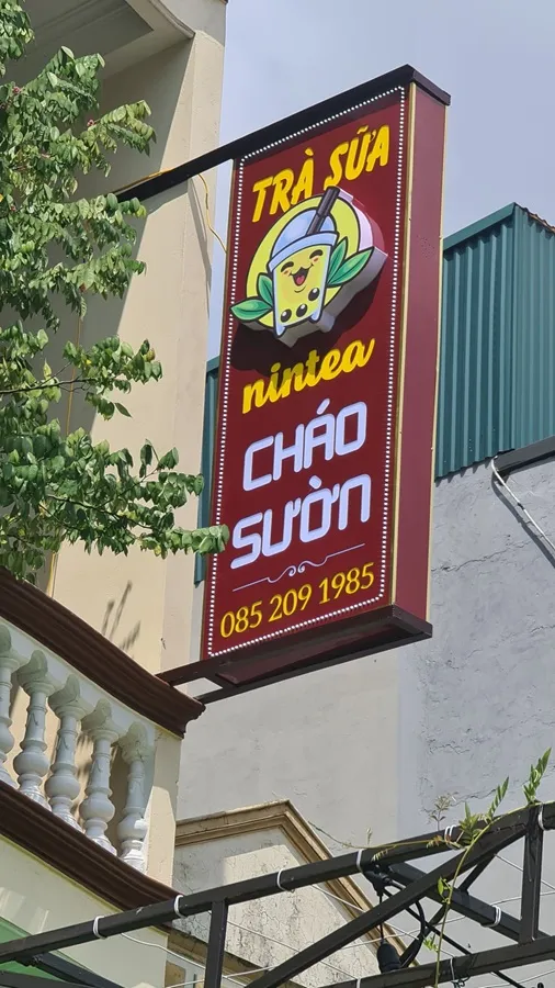 Biển Vẫy Trên Cao Alu Khung Sắt LED Uu diem vuot troi cua dich vu lam bien vay tren cao tai Quangcao24h.net