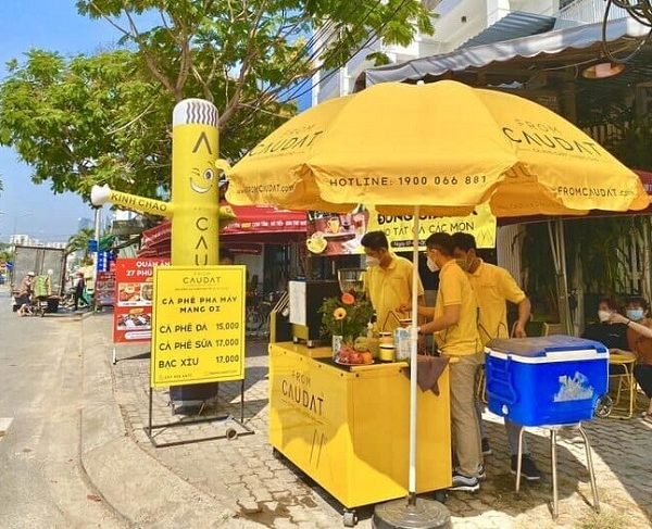 Mẫu Bảng Hiệu Cafe Mang Đi (Take Away) Đẹp, Ấn Tượng bảng hiệu cà phê pha máy