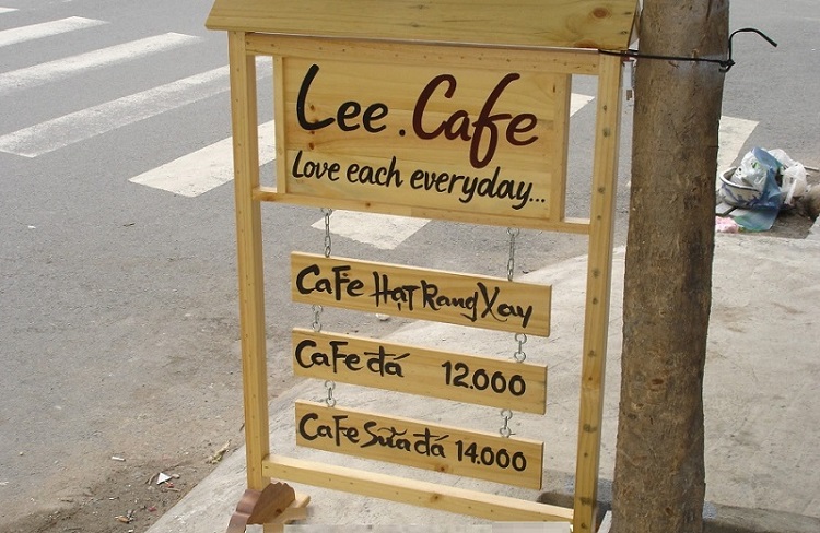 bang-hieu-cafe-take-away Biển hiệu cafe take away bằng gỗ