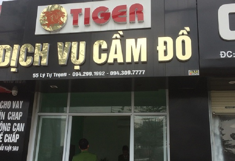bang-hieu-cam-do-cho-vay chất liệu làm biển hiệu cầm đồ