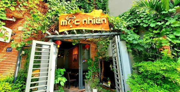 Mẫu Bảng Hiệu Quán Chay Đẹp, Tao Nhã Bảng hiệu gỗ quán chay