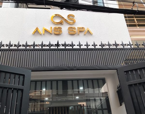 Bảng hiệu tấm Cemboard (giả bê tông) | 30+ Mẫu Đẹp biển hiệu khung sắt Cemboard