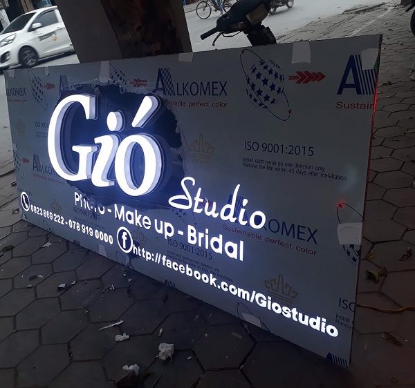 Làm Bảng Hiệu Quận Tân Phú Giá Rẻ – Uy Tín bang hieu mica den led