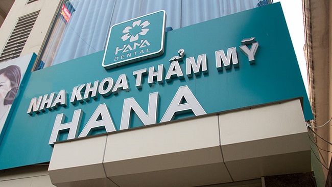 bang-hieu-nha-khoa-chu-noi biển quảng cáo nha khoa chữ nổi