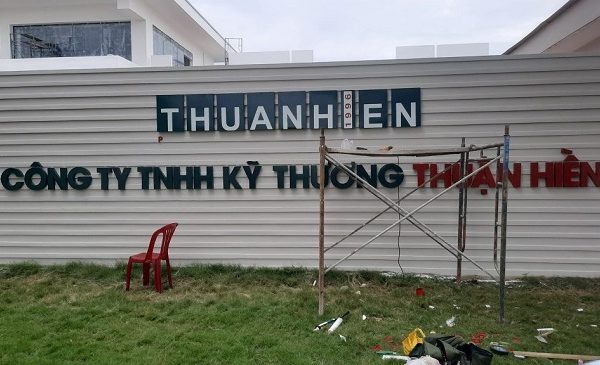 Làm Bảng Hiệu Nhà Xưởng Đa Dạng Chất Liệu, Đẹp Chất liệu làm bảng hiệu nhà xưởng