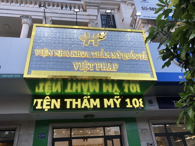 bang-hieu-op-3d-kim-loai mẫu mã thiết kế đa dạng