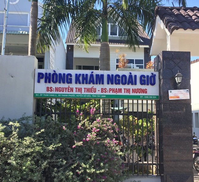 bang-hieu-phong-kham-ngoai-gio-03 bảng hiệu phòng khám ngoài giờ đẹp