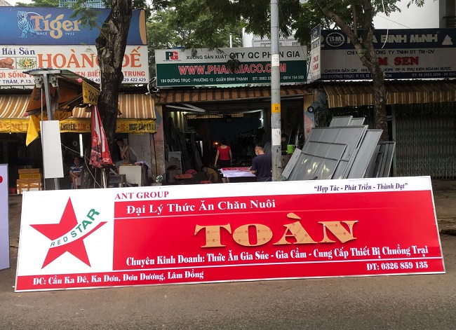 bang-hieu-quang-cao-thuc-an-gia-suc-gia-cam bảng hiệu quảng cáo thức ăn gia súc đẹp